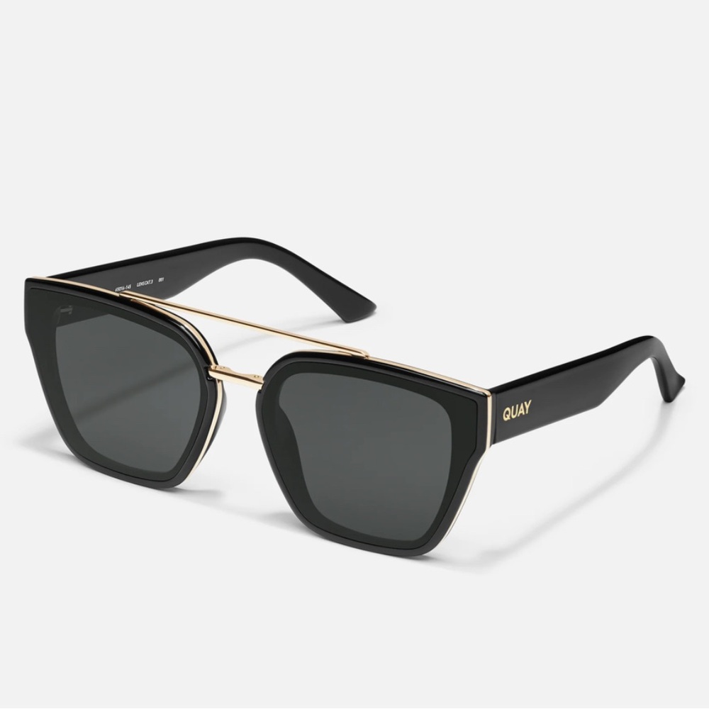 Quay 
SWEET TALKER
Black and Gold Sunglasses